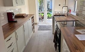 Beautiful, Cosy, Comfortable Marden!